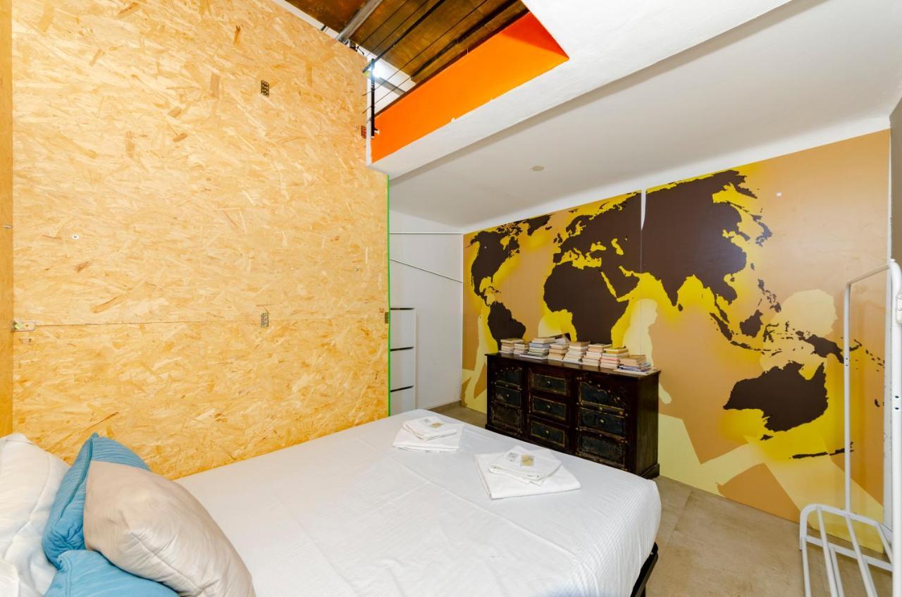 Apartament Joivy Vibrant Open-Plan Apt For 6 In Historic Centre Genua Zewnętrze zdjęcie