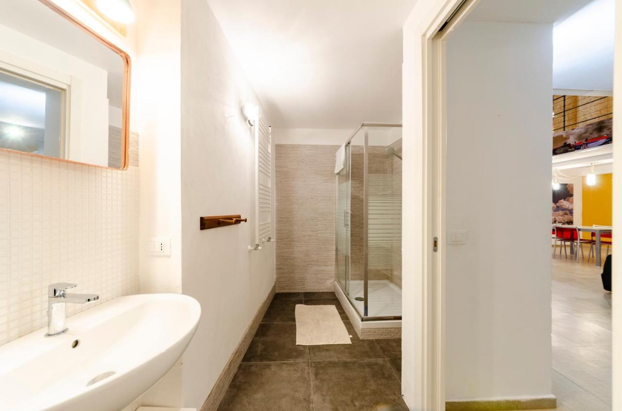 Apartament Joivy Vibrant Open-Plan Apt For 6 In Historic Centre Genua Zewnętrze zdjęcie