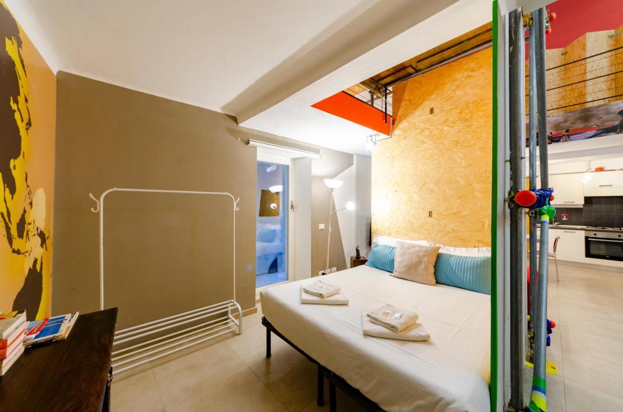 Apartament Joivy Vibrant Open-Plan Apt For 6 In Historic Centre Genua Zewnętrze zdjęcie